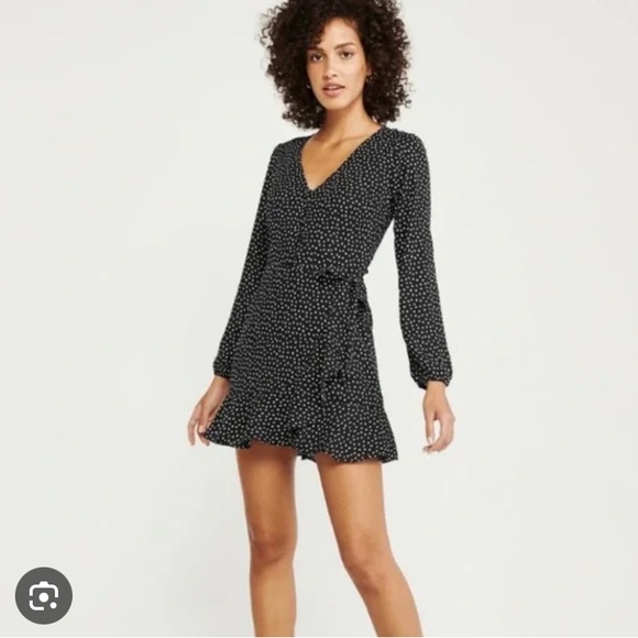 Abercrombie & Fitch Romper - Picture 2 of 12